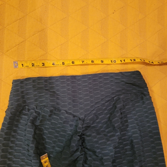 Women's High Waist, textured, lifting yoga pants - Picture 10 of 11